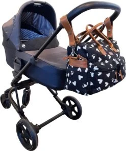 Kidzroom Black And White Luiertas - Zwart - Ophanglussen Kinderwagen - Verschoonmatje - Verstelbare Schouderband 34 Kidzroom Black And White Luiertas - Zwart - Ophanglussen Kinderwagen - Verschoonmatje - Verstelbare Schouderband -Babyproducten Winkel 1004x1200 2