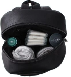 Kidzroom Popular Luiertas Rugzak - Zwart - Verschoonmatje - Flessenhouder 22 Kidzroom Popular Luiertas Rugzak - Zwart - Verschoonmatje - Flessenhouder -Babyproducten Winkel 1101x1200