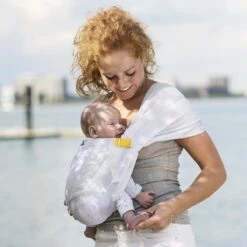 Minimonkey Mini Sling Wit - Klein En Fijn 12 Minimonkey Mini Sling Wit - Klein En Fijn -Babyproducten Winkel 1200x1200 1034