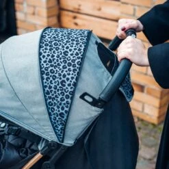 MoMi Wandelwagen - Compacte Lichtgewicht Buggy - Estelle Dakar Met XXL Wielen & Zonnekap - Leopard - Grijs-Goud (geschikt Van 6mnd - 22kg) 30 MoMi Wandelwagen - Compacte Lichtgewicht Buggy - Estelle Dakar Met XXL Wielen & Zonnekap - Leopard - Grijs-Goud (geschikt Van 6mnd - 22kg) -Babyproducten Winkel 1200x1200 1185