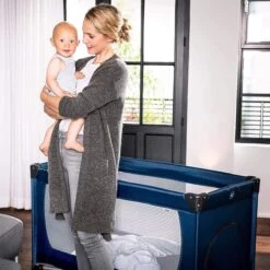 Hauck Dream N Play Plus Campingbedje Set - Met Matras En Muggennet - Navy -Babyproducten Winkel 1200x1200 1433