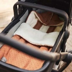 Jollein Voetenzak Voor Autostoel & Kinderwagen - Bliss Knit - Caramel -Babyproducten Winkel 1200x1200 1530