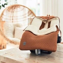 Jollein Voetenzak Voor Autostoel & Kinderwagen - Bliss Knit - Caramel -Babyproducten Winkel 1200x1200 1534