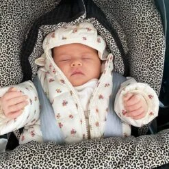 Ukje Voetenzak Baby Autostoel - Universeel - Geschikt Voor Maxi Cosi Cybex Doona - Superzacht Katoen - Zwart Wafel - Luipaard -Babyproducten Winkel 1200x1200 1574