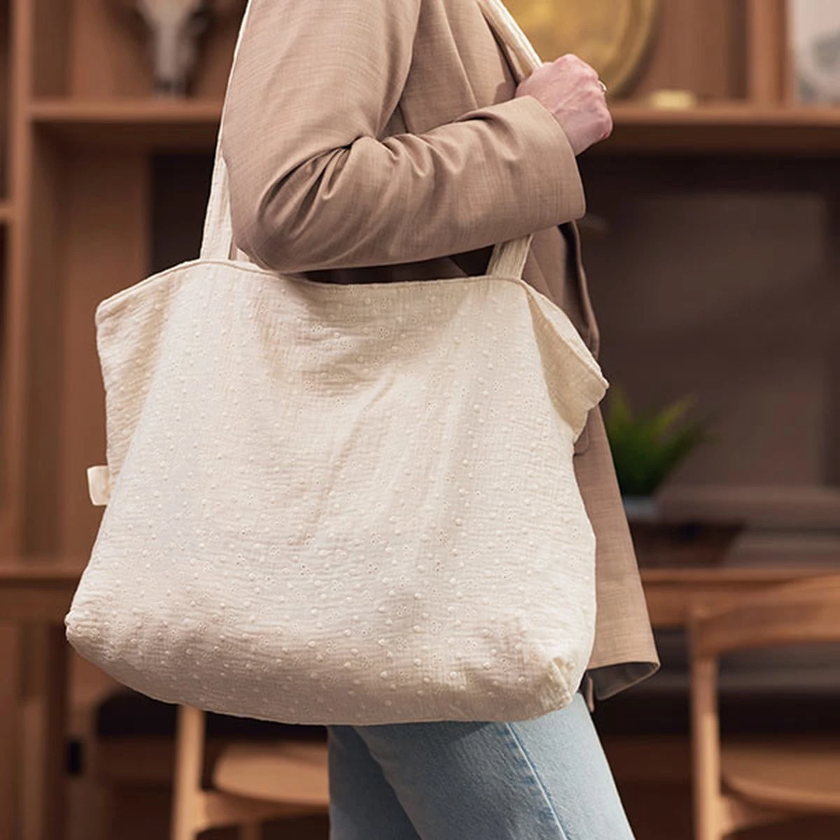 Jollein Shopper Embroidery - Ivory 1 Jollein Shopper Embroidery - Ivory