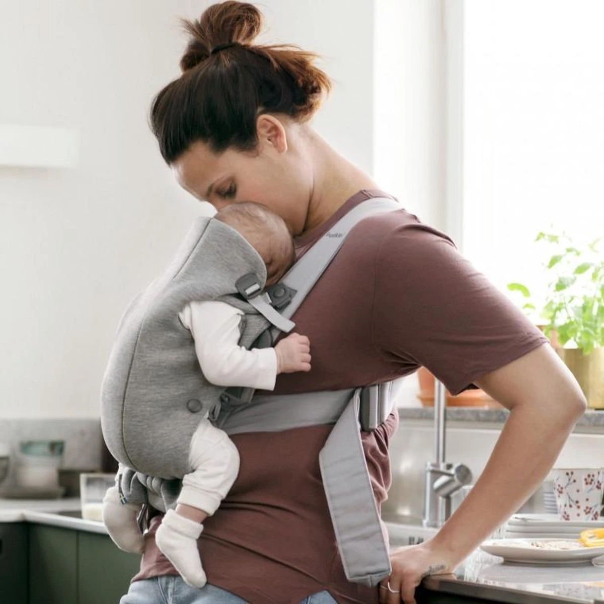 BabyBjörn Draagzak Mini - 3D Jersey - Lichtgrijs 8 BabyBjörn Draagzak Mini - 3D Jersey - Lichtgrijs - Afbeelding 8