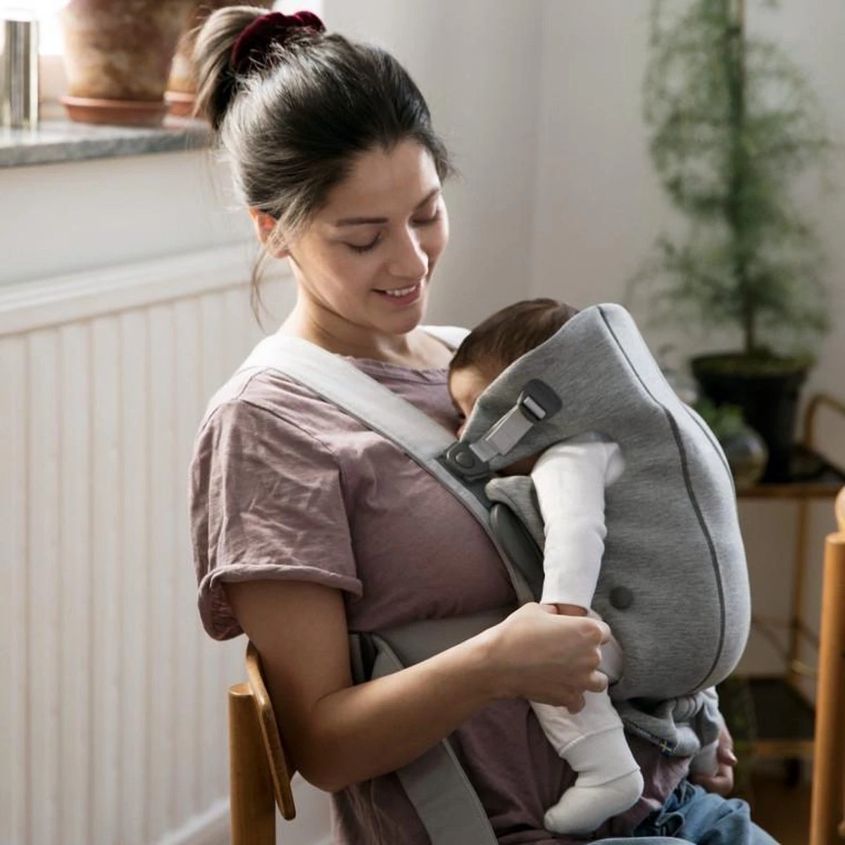 BabyBjörn Draagzak Mini - 3D Jersey - Lichtgrijs 11 BabyBjörn Draagzak Mini - 3D Jersey - Lichtgrijs - Afbeelding 11