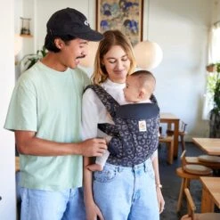 Ergobaby Omni Dream Draagzak - Black Leopard - Ergonomische Baby Draagzak Voor Baby En Drager -Babyproducten Winkel 1200x1200 962