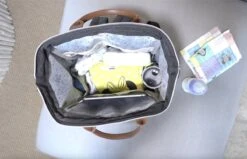 Periwinkle - Luiertassen - Waterproof Baby Verzorgingstas - Baby Rugzak - Luiertas - Verzorgingstas - Linnen - Bordeaux -Babyproducten Winkel 1200x772 11