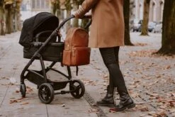 MOZZ Luiertas Rugzak Beautiful Backpack - Cognac -Babyproducten Winkel 1200x800 42