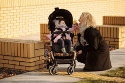 MoMi Wandelwagen Estelle - Zwart -Babyproducten Winkel 1200x800 87