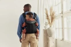 BabyBjörn Draagzak Harmony - 3D Mesh - Zwart -Babyproducten Winkel 1200x801 4