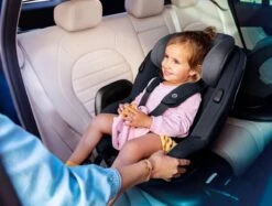 Maxi-Cosi Mica I-Size Autostoeltje - 360° Draaibaar - Authentic Black 21 Maxi-Cosi Mica I-Size Autostoeltje - 360° Draaibaar - Authentic Black -Babyproducten Winkel 1200x909 3