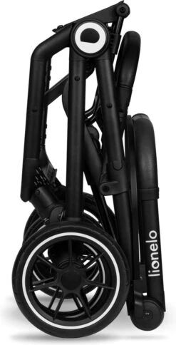 Lionelo Buggy Cloe - Kinderwagen Premium + - Tot 22 Kg - Verstelbare Rugleuning - 5-punts Veiligheidsgordels - Grote Zwenkwielen - Klamboe - Bekerhouder - Lichtgewicht - Compact - Waterdicht -Babyproducten Winkel 612x1200