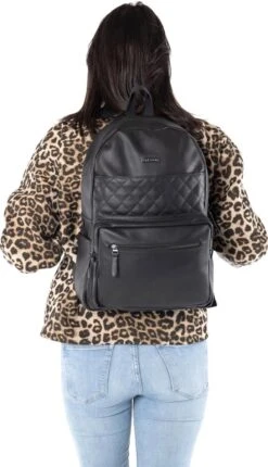 Kidzroom Popular Luiertas Rugzak - Zwart - Verschoonmatje - Flessenhouder 27 Kidzroom Popular Luiertas Rugzak - Zwart - Verschoonmatje - Flessenhouder -Babyproducten Winkel 689x1200 1