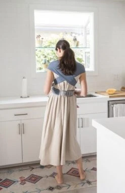 Ergobaby Embrace Draagzak Baby - Oxford Blue 22 Ergobaby Embrace Draagzak Baby - Oxford Blue -Babyproducten Winkel 783x1200 3