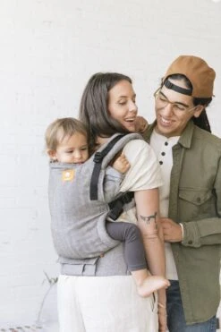 Tula Draagzak Free To Grow - Linen Ash -Babyproducten Winkel 799x1200 55