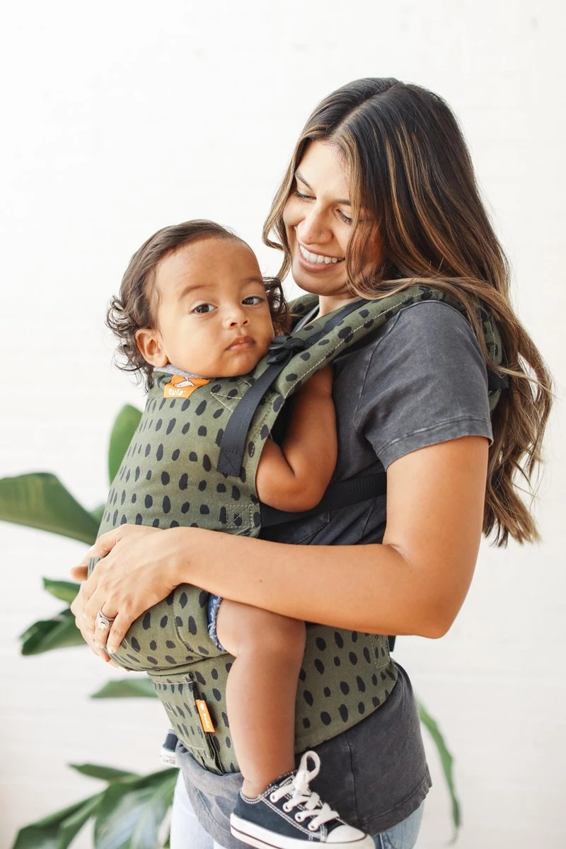 Tula Free To Grow Emerge Ergonomische Draagzak - Vanaf ‘geboorte’ Te Gebruiken - Makkelijk Verstelbaar - Comfortabel Voor Ouder En Kind 2 Tula Free To Grow Emerge Ergonomische Draagzak - Vanaf ‘geboorte’ Te Gebruiken - Makkelijk Verstelbaar - Comfortabel Voor Ouder En Kind - Afbeelding 2