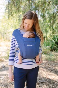 Ergobaby - Embrace - Draagzak Baby - Soft Blue - Ergonomisch Vanaf Geboorte -Babyproducten Winkel 800x1200 116