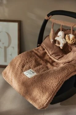 Jollein Voetenzak Voor Autstoel & Kinderwagen Boucle - Biscuit 12 Jollein Voetenzak Voor Autstoel & Kinderwagen Boucle - Biscuit -Babyproducten Winkel 800x1200 194