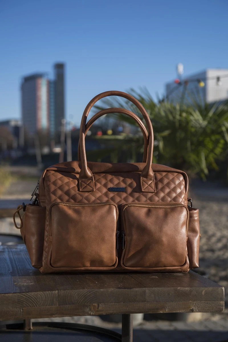 Kidzroom Vision Of Love Luiertas - Bruin - Verschoonmatje - Versteldbare Schouderband 6 Kidzroom Vision Of Love Luiertas - Bruin - Verschoonmatje - Versteldbare Schouderband - Afbeelding 6