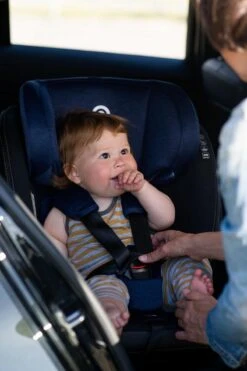 MUNDO 0-36 KG ISOFIX - 360 Graden Draaibaar Zwart -Babyproducten Winkel 800x1200 6