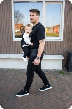 Deryan Pack Luxe Ergonomische Draagzak - Babydrager + Opbergvakjes - Zwart -Babyproducten Winkel 800x1200 92