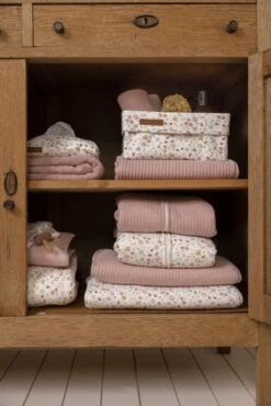 Little Dutch Verschoningsmatje Flowers & Butterflies 9 Little Dutch Verschoningsmatje Flowers & Butterflies -Babyproducten Winkel 801x1200 7