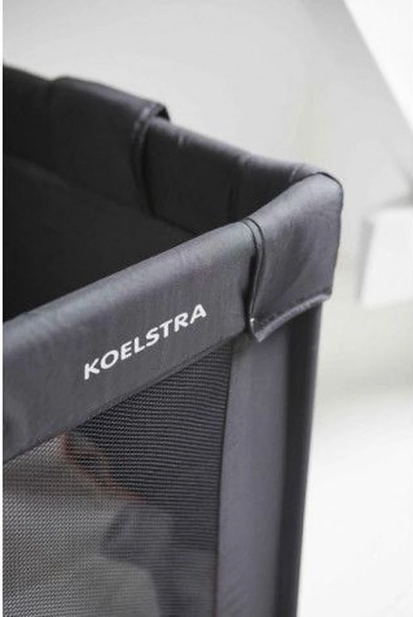 Koelstra Travelsleeper T5 Campingbedje - Zwart 1 Koelstra Travelsleeper T5 Campingbedje - Zwart