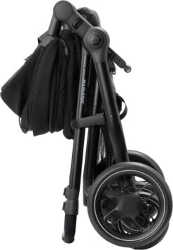 Maxi-Cosi Zelia³ Kinderwagen - Essential Black (zwart Frame + Zwart Leer) 25 Maxi-Cosi Zelia³ Kinderwagen - Essential Black (zwart Frame + Zwart Leer) -Babyproducten Winkel 831x1200 6