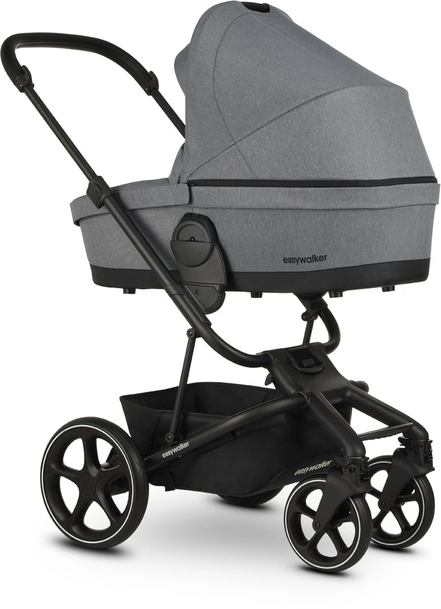 Easywalker Harvey 3 / Harvey³ Voordeelset Bestaande Uit Kinderwagen, Reiswieg, Voetenzak, Regenhoes Voor Zitting En Reiswieg, Hoes Voor De Reiswiegmatras - Kleur Fossil Grey 10 Easywalker Harvey 3 / Harvey³ Voordeelset Bestaande Uit Kinderwagen, Reiswieg, Voetenzak, Regenhoes Voor Zitting En Reiswieg, Hoes Voor De Reiswiegmatras - Kleur Fossil Grey - Afbeelding 10