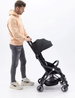 Hamilton By Yoop X1 Plus Buggy – Nieuw, Hoger, Uitgebreider 2023 Model – Premium Stroller Met One Hand Folding Technologie – Grijs – Lichte, Verstelbare En Wendbare Kinderwagen Met Vele Gemakken 34 Hamilton By Yoop X1 Plus Buggy – Nieuw, Hoger, Uitgebreider 2023 Model – Premium Stroller Met One Hand Folding Technologie – Grijs – Lichte, Verstelbare En Wendbare Kinderwagen Met Vele Gemakken -Babyproducten Winkel 917x1200 6