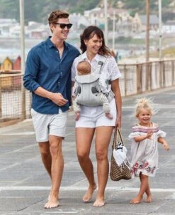 BabyBjörn Draagzak One Air - 3D Mesh - Zilver -Babyproducten Winkel 983x1200 5